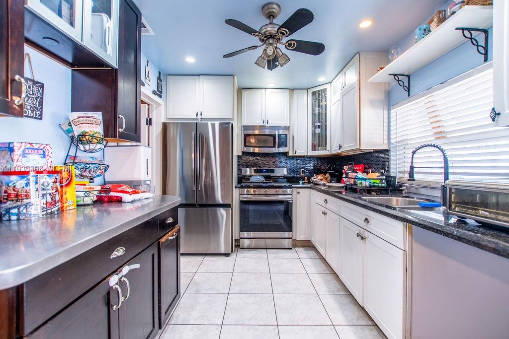 SUNRISE GOLF VILLAGE SEC - Residential