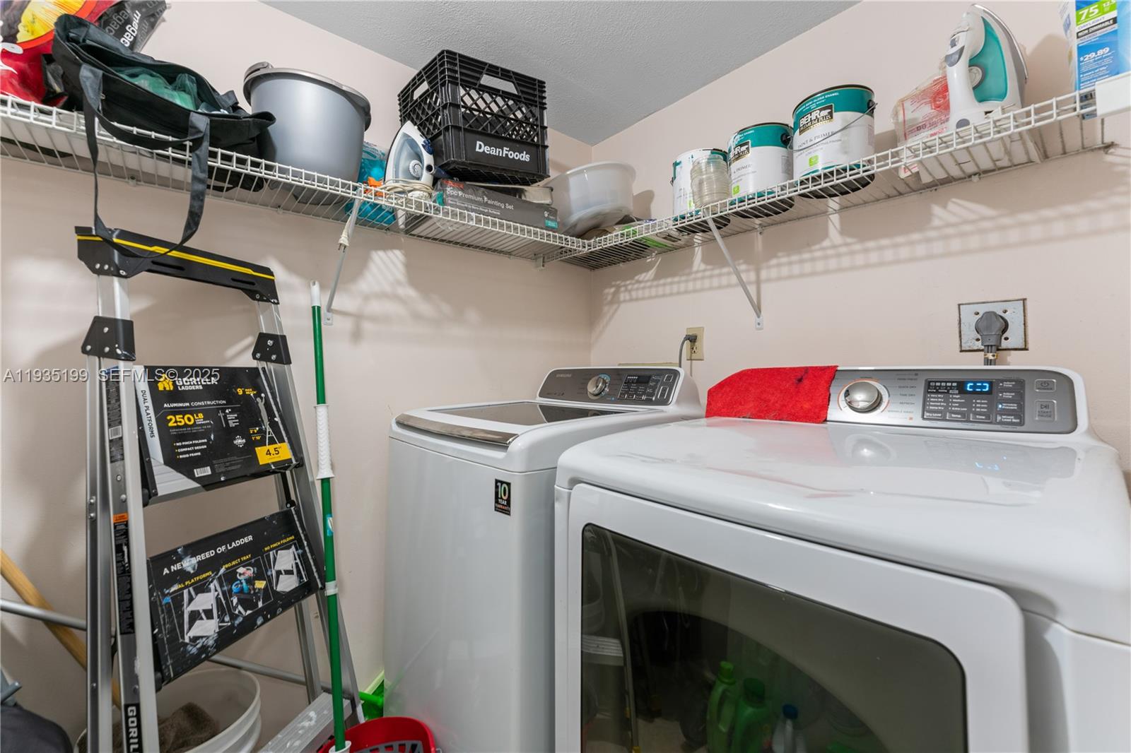 OAKLAND FOREST CLUB CONDO - Residential