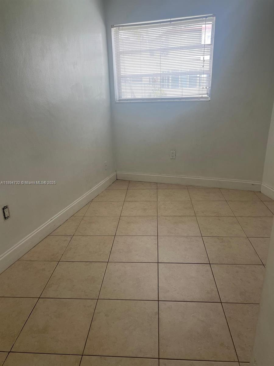 SKY LAKE GARDENS NO 2 CON - Residential Lease