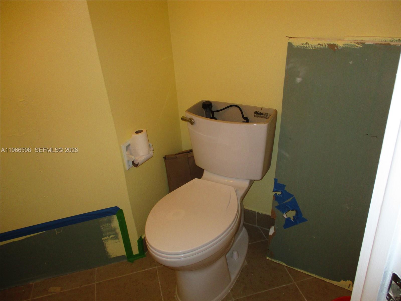 IMPERIAL TOWERS CONDO - Residential