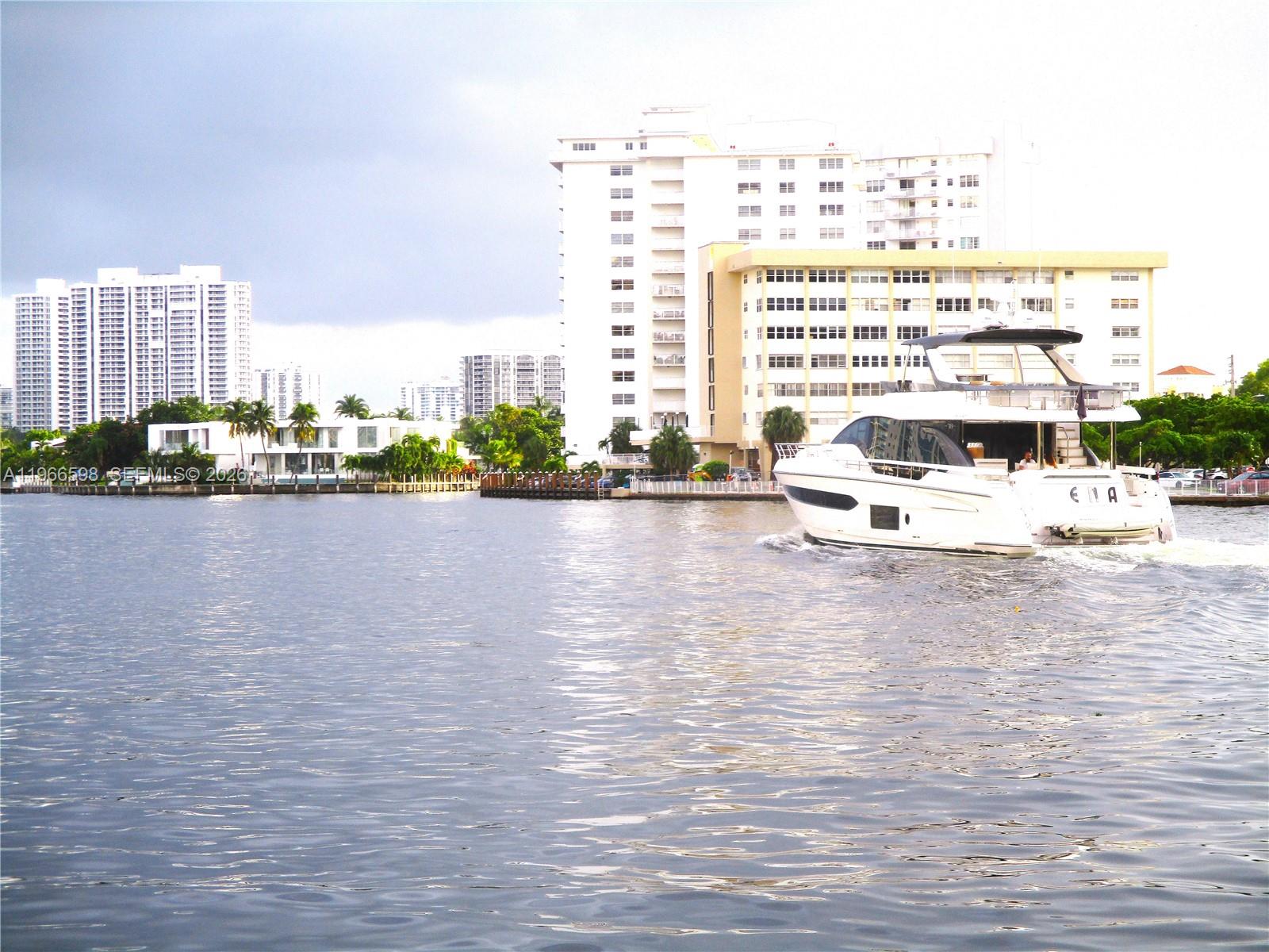 IMPERIAL TOWERS CONDO - Residential