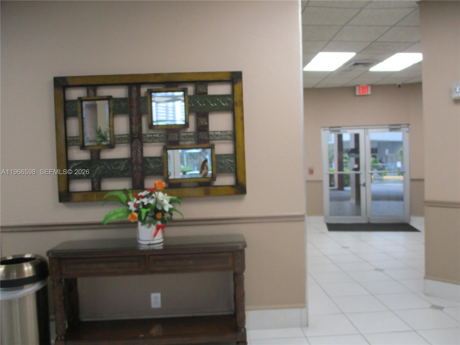 IMPERIAL TOWERS CONDO - Residential