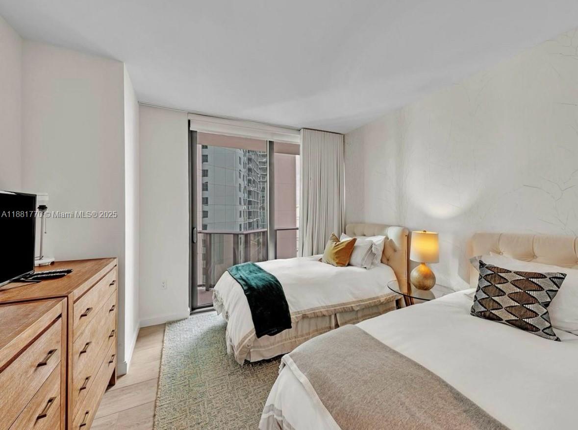 BRICKELL HEIGHTS WEST CON - Residential Lease