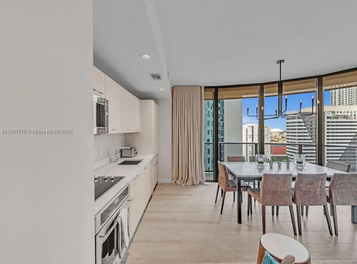 BRICKELL HEIGHTS WEST CON - Residential Lease