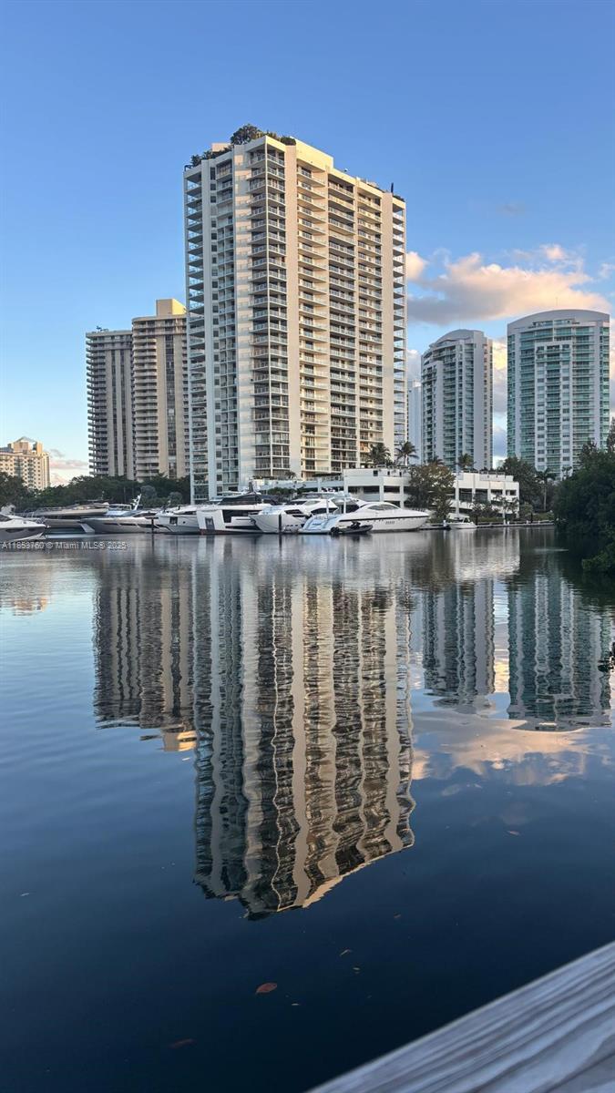 MARINA TOWER CONDO - Residential