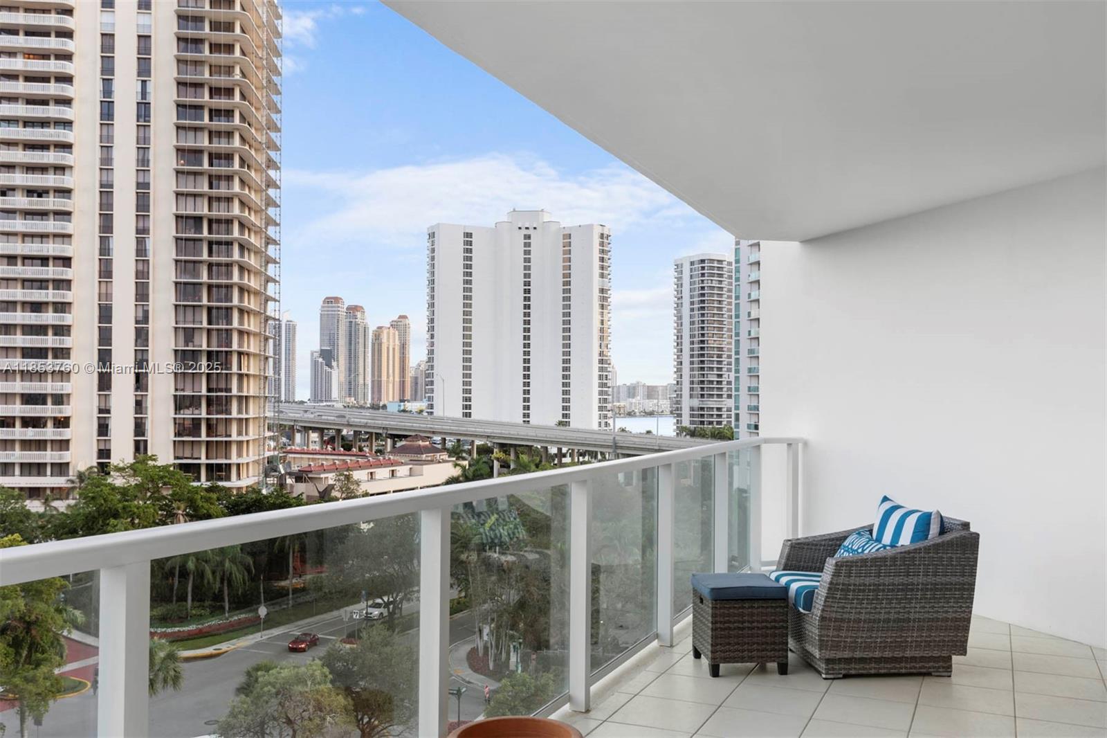MARINA TOWER CONDO - Residential