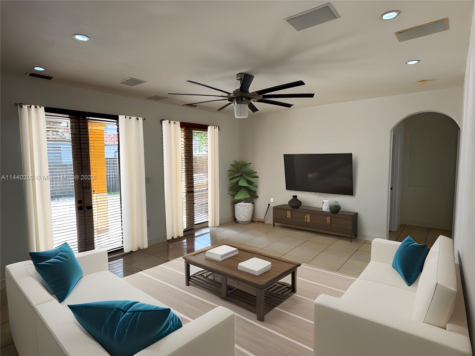 A B AT TAMIAMI TRAIL PHAS - Residential Lease