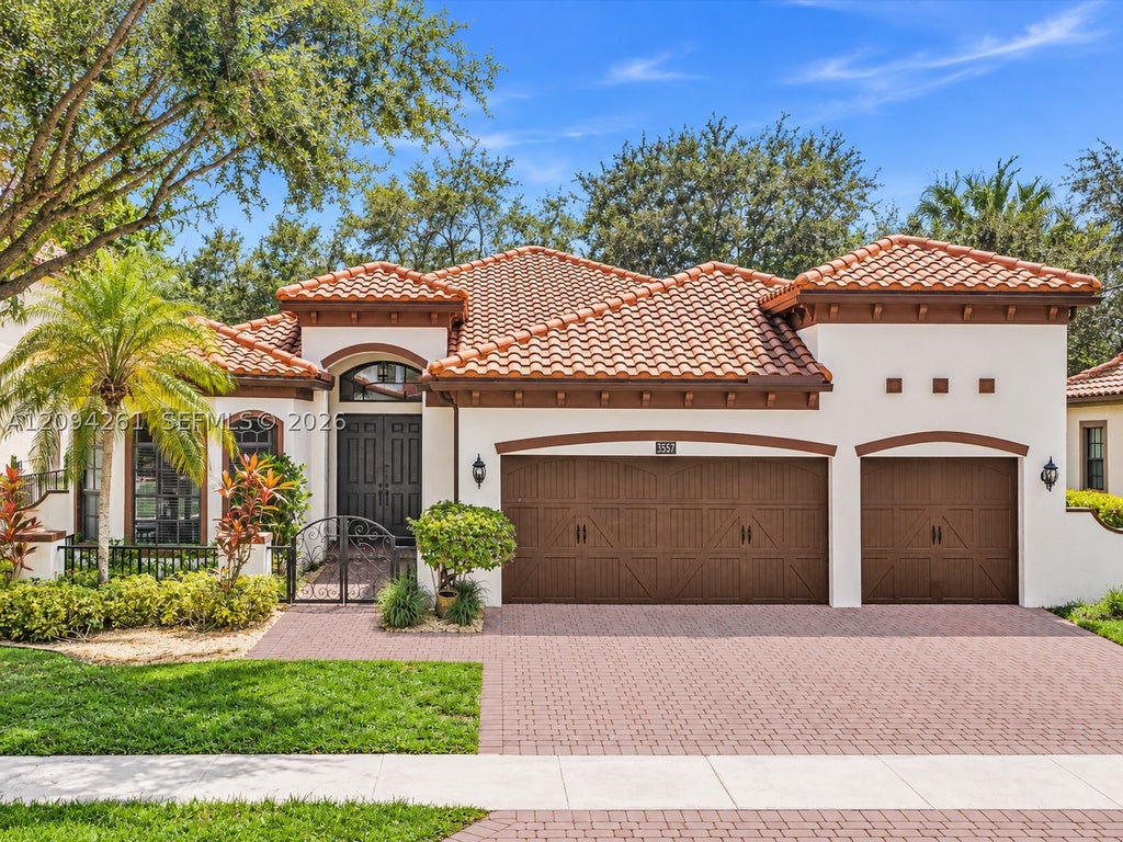 Photo of 3557 NW 87th Ave, Hollywood, FL 33024 (MLS # A12094261)