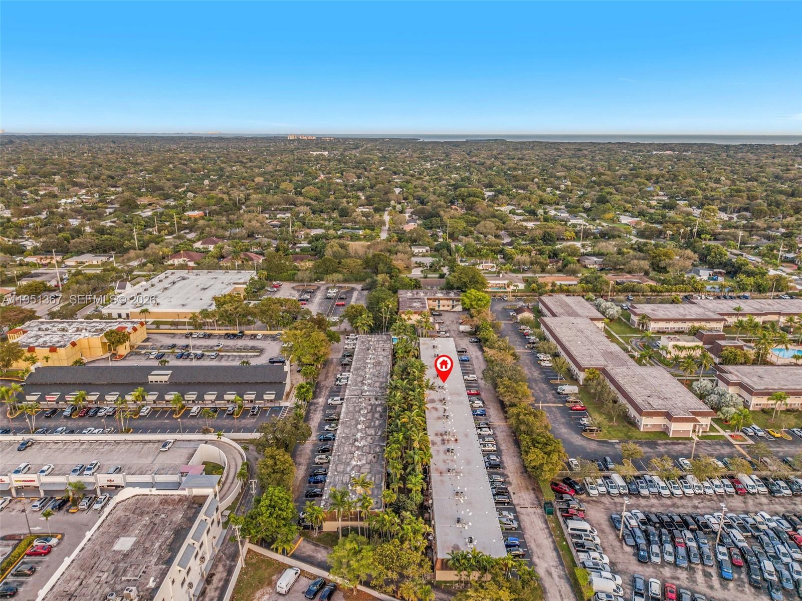 CORAL REEF TOWNHOUSES CON - Residential