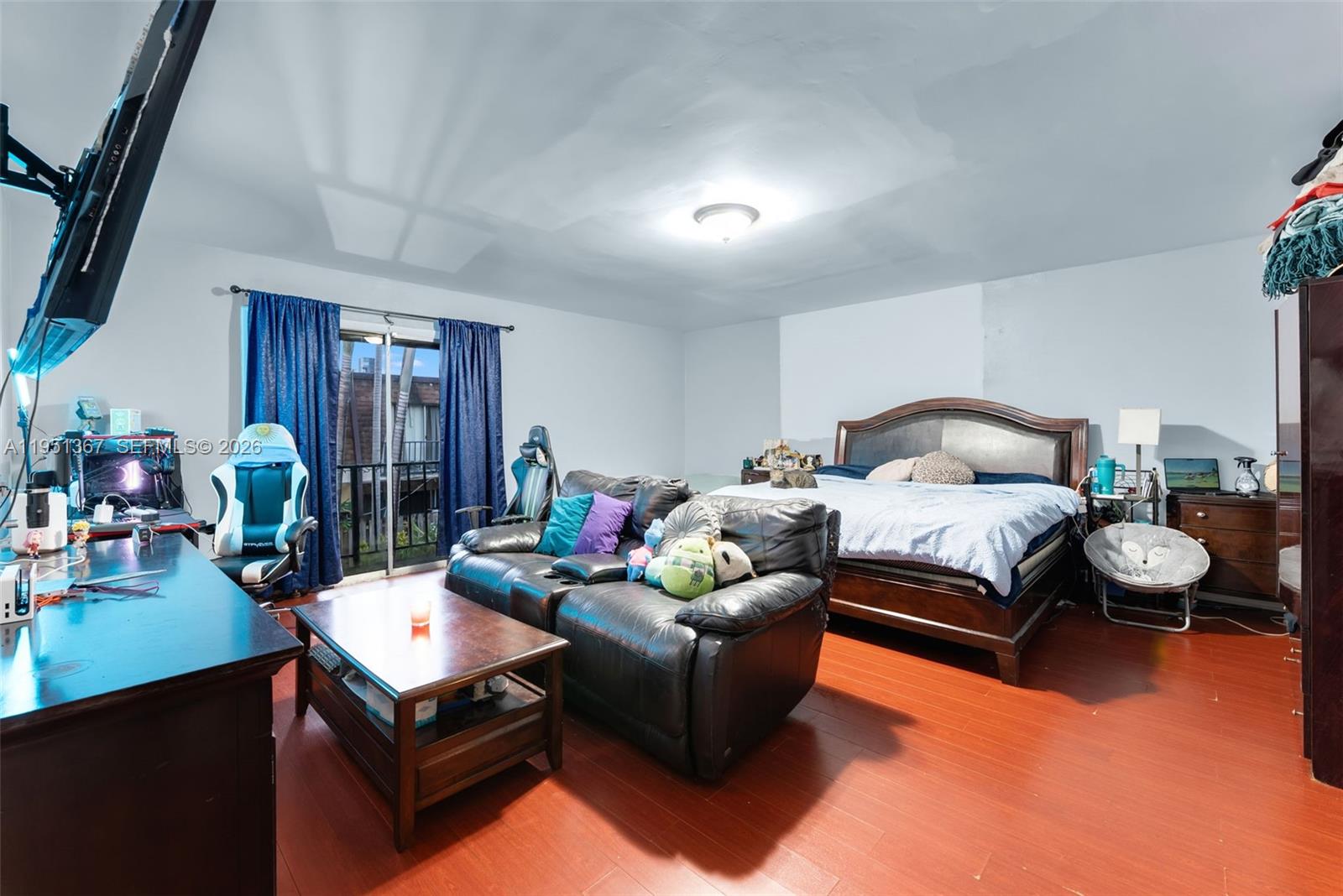 CORAL REEF TOWNHOUSES CON - Residential