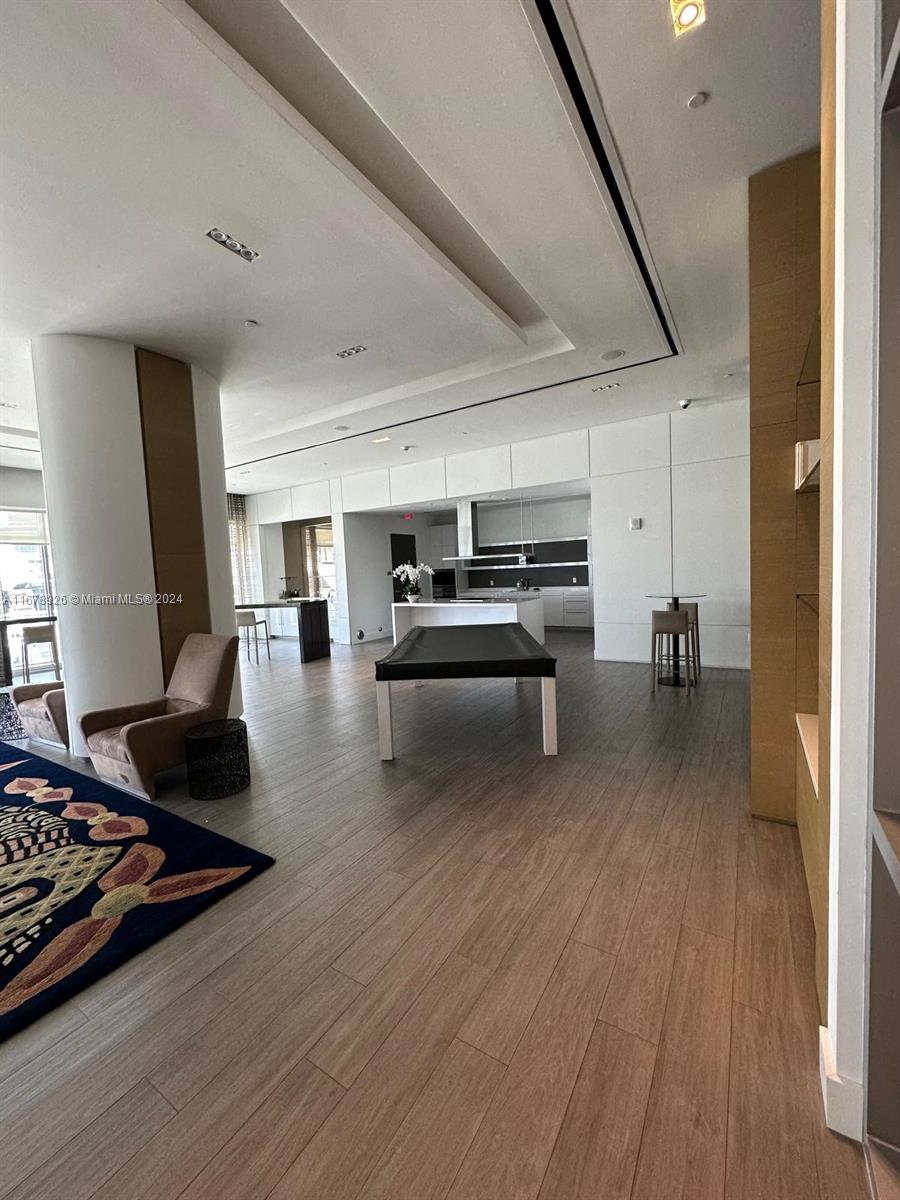 MARINA PALMS RESIDENCES N - Residential