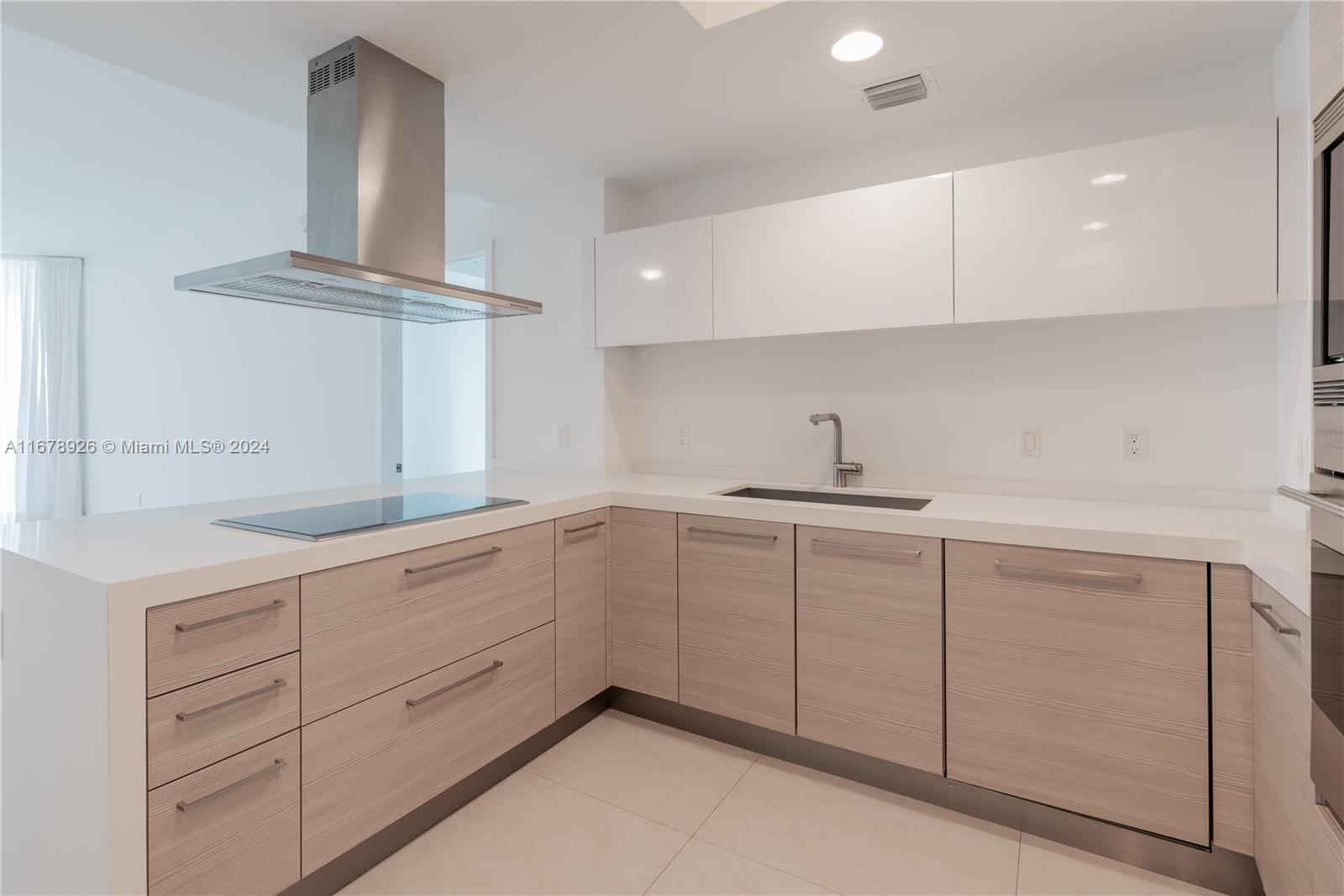 MARINA PALMS RESIDENCES N - Residential