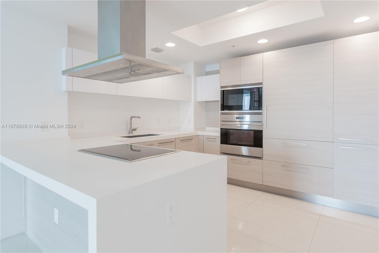 MARINA PALMS RESIDENCES N - Residential