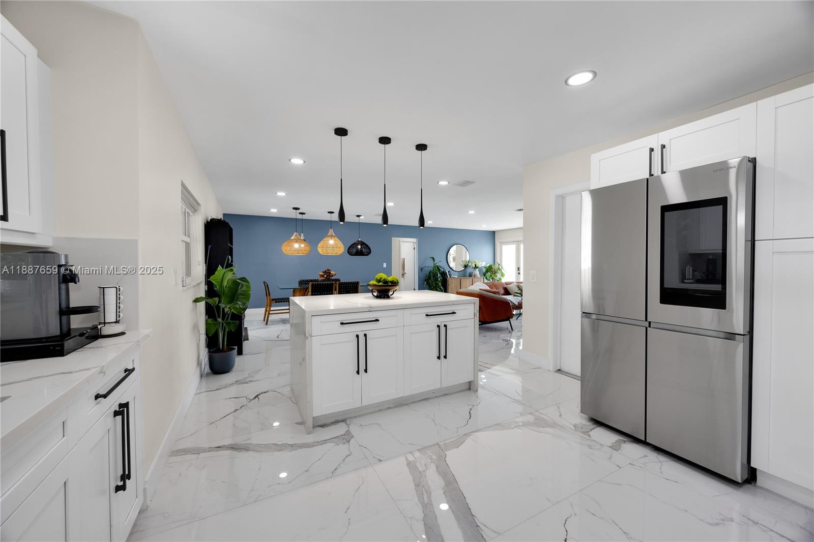HOLLYWOOD HILLS AMEN PLAT - Residential