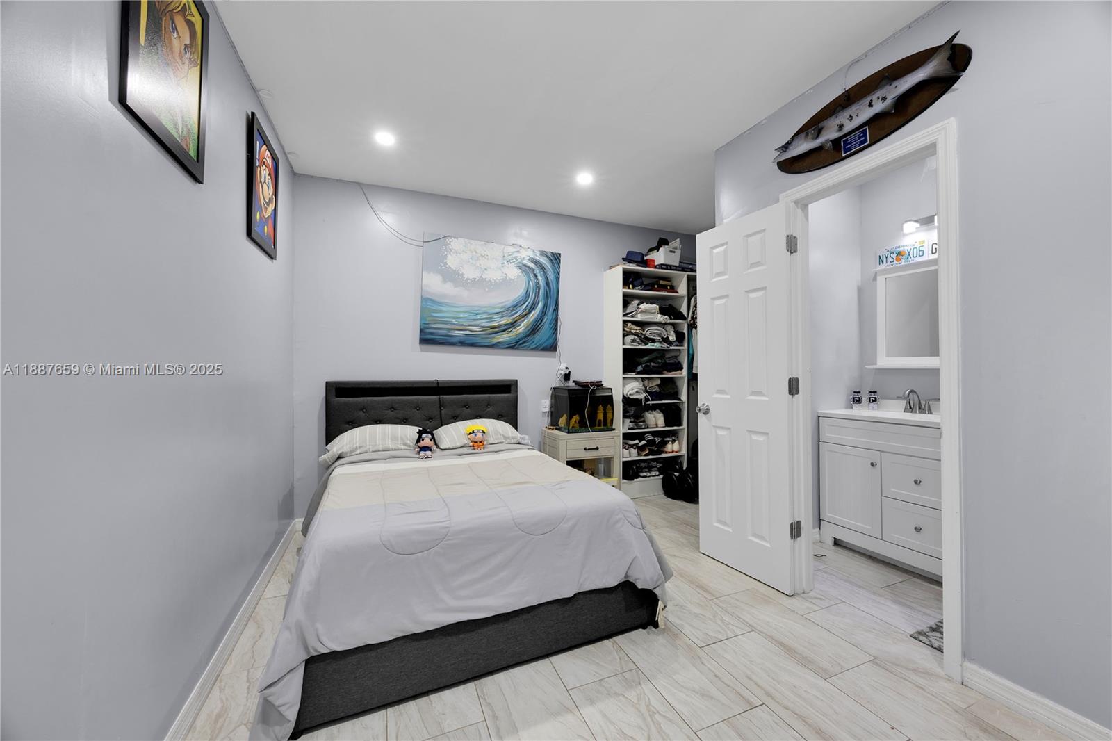HOLLYWOOD HILLS AMEN PLAT - Residential