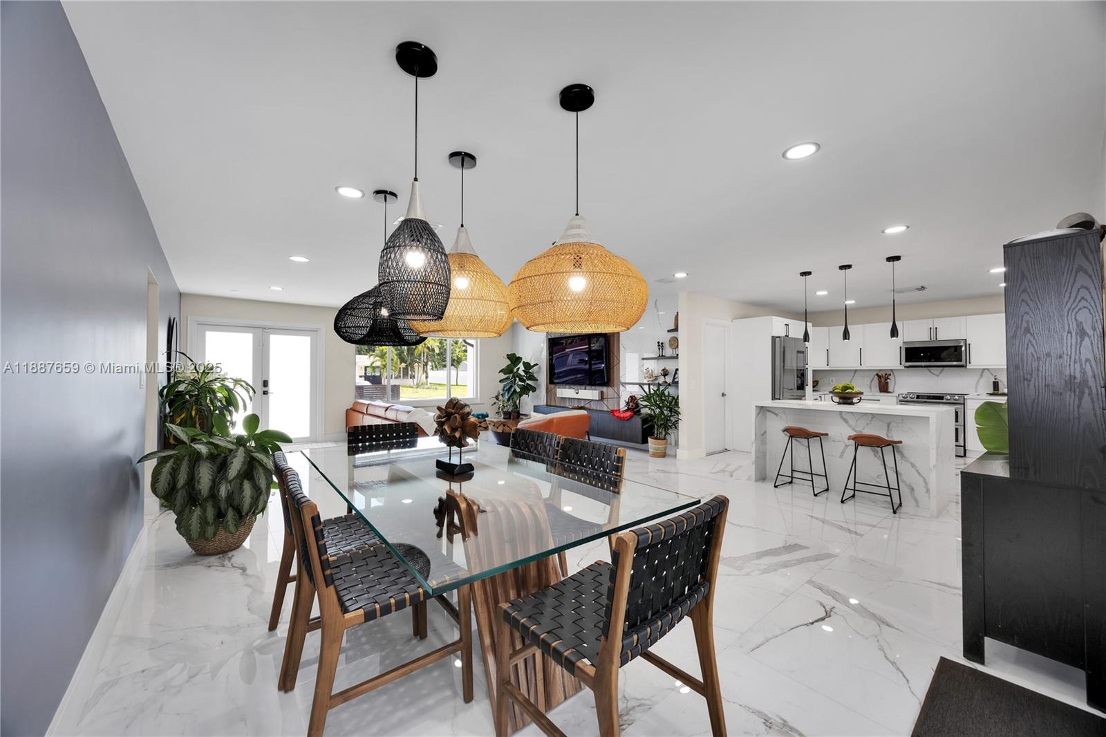 HOLLYWOOD HILLS AMEN PLAT - Residential