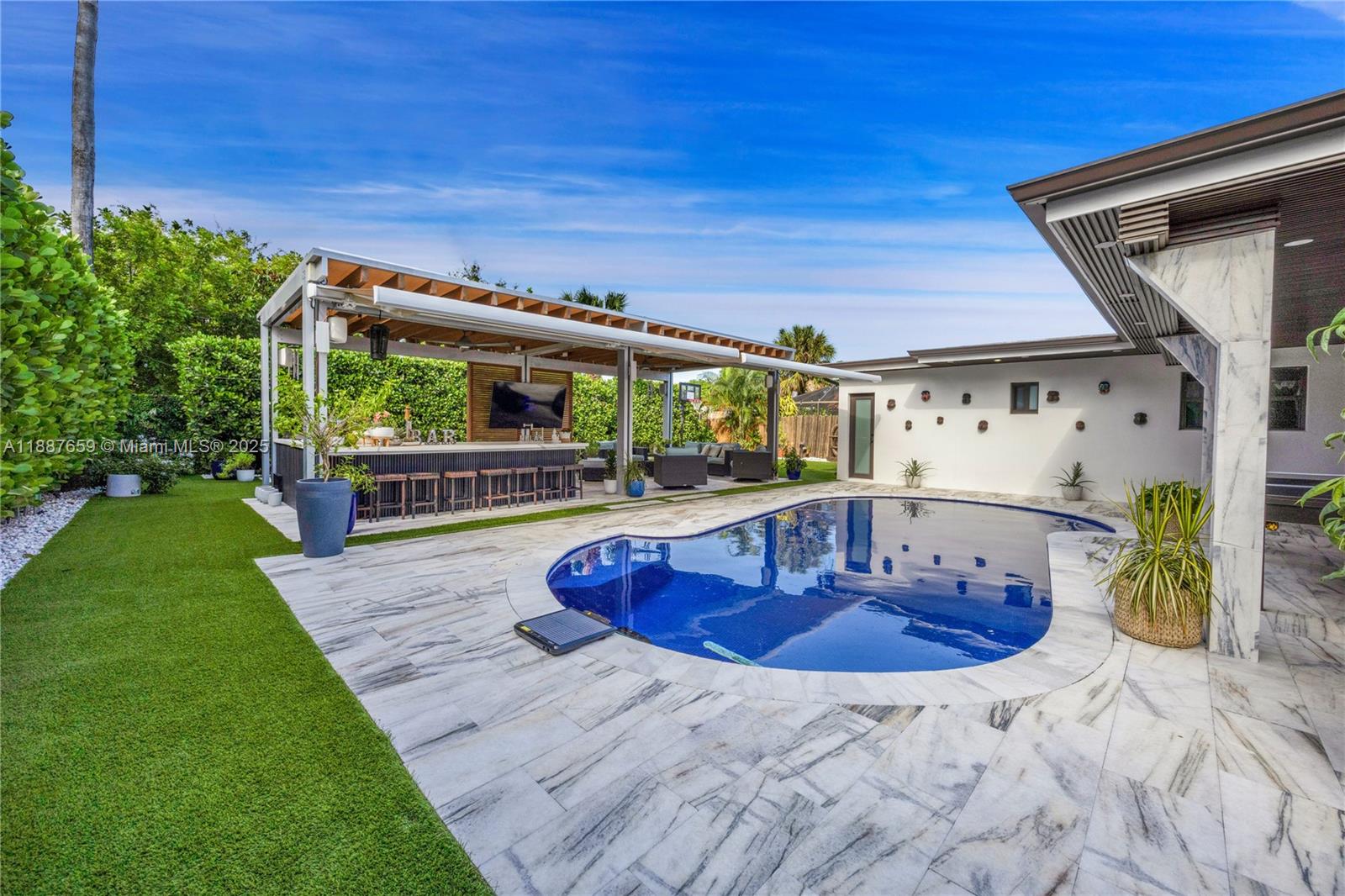 HOLLYWOOD HILLS AMEN PLAT - Residential