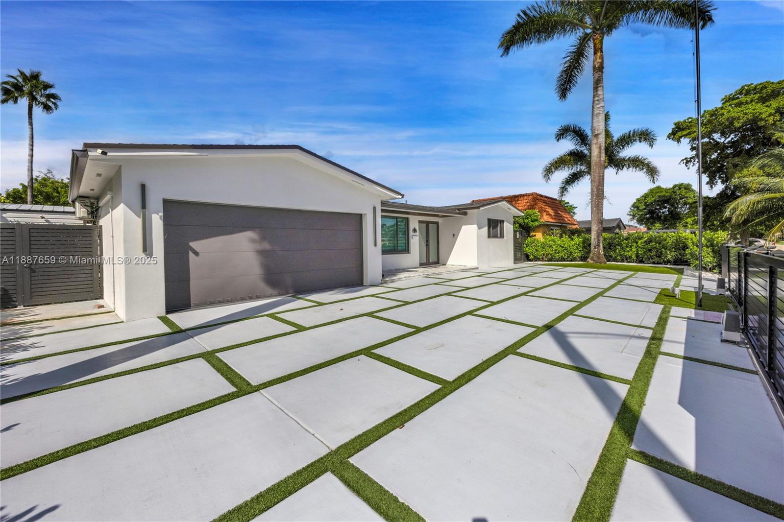 HOLLYWOOD HILLS AMEN PLAT - Residential