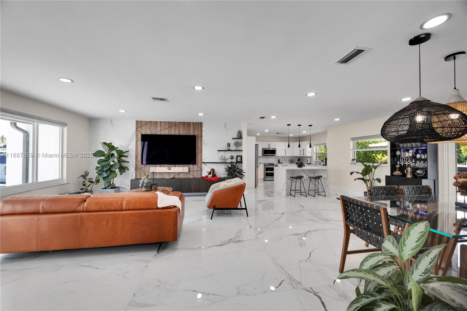 HOLLYWOOD HILLS AMEN PLAT - Residential