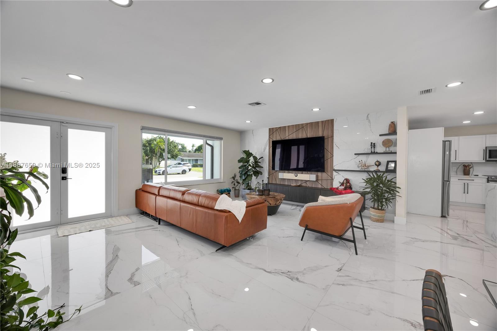 HOLLYWOOD HILLS AMEN PLAT - Residential