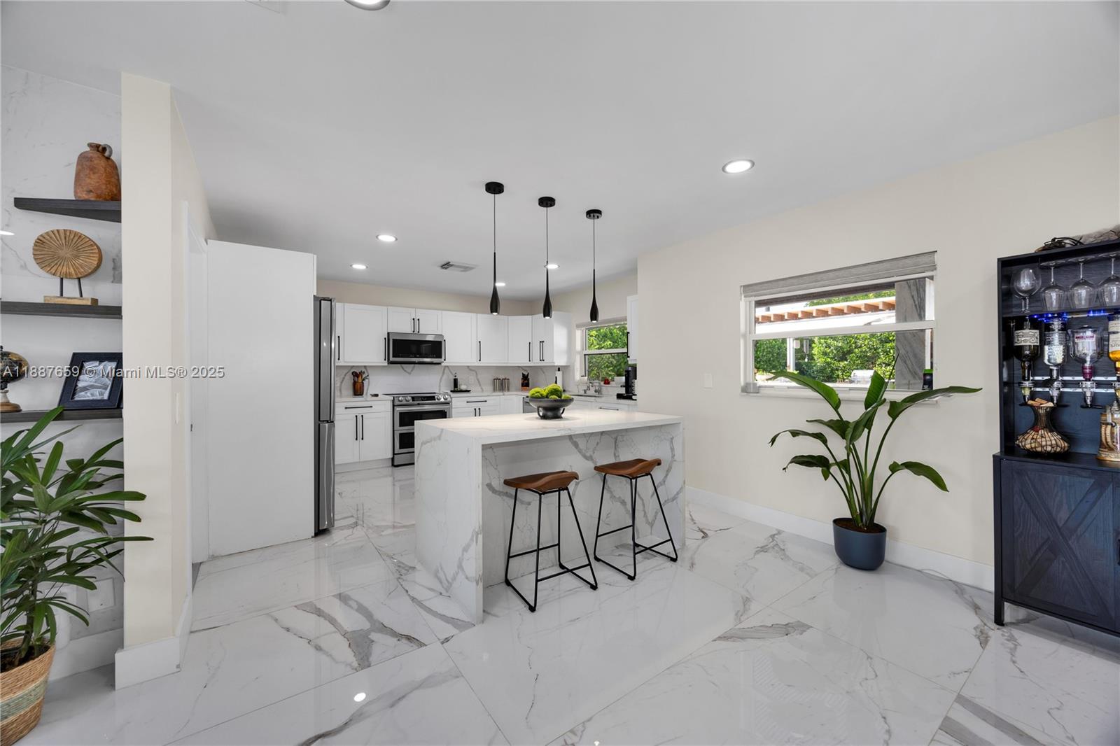 HOLLYWOOD HILLS AMEN PLAT - Residential