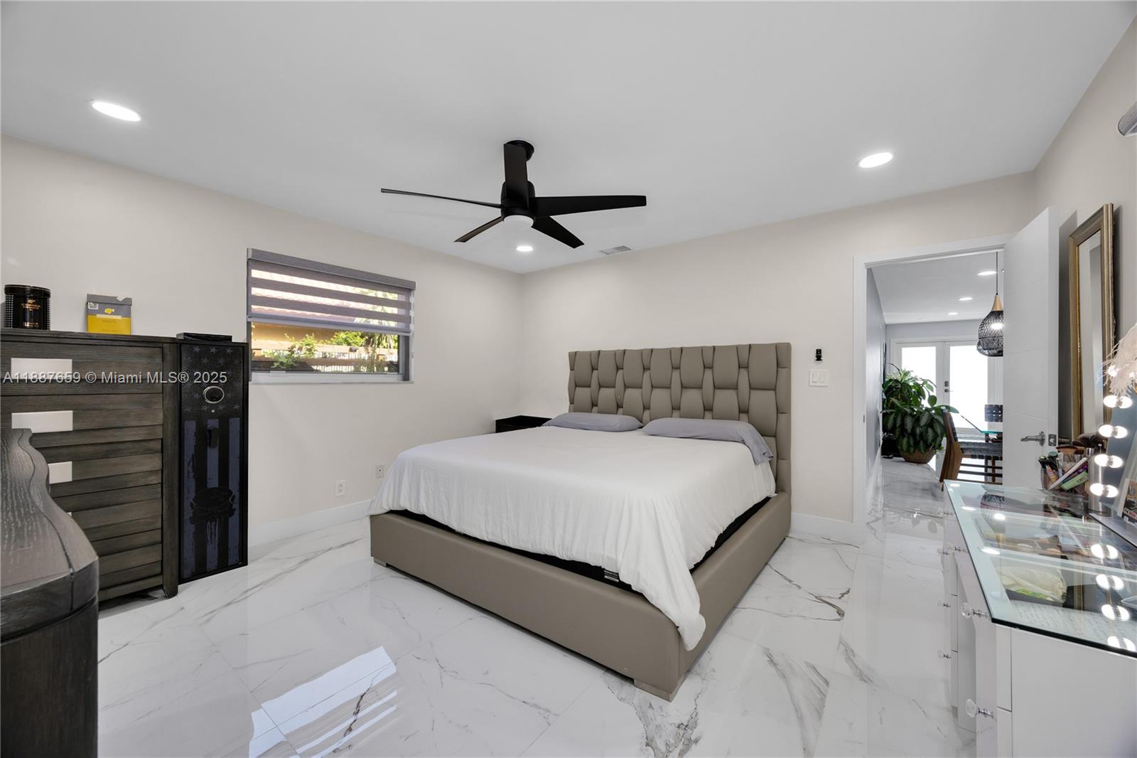 HOLLYWOOD HILLS AMEN PLAT - Residential
