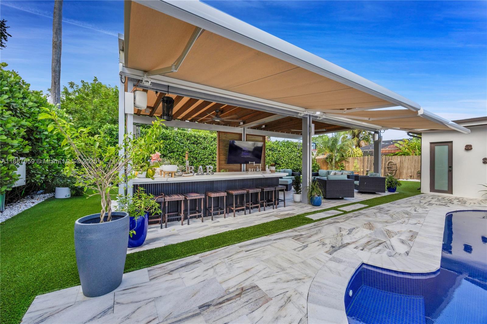 HOLLYWOOD HILLS AMEN PLAT - Residential