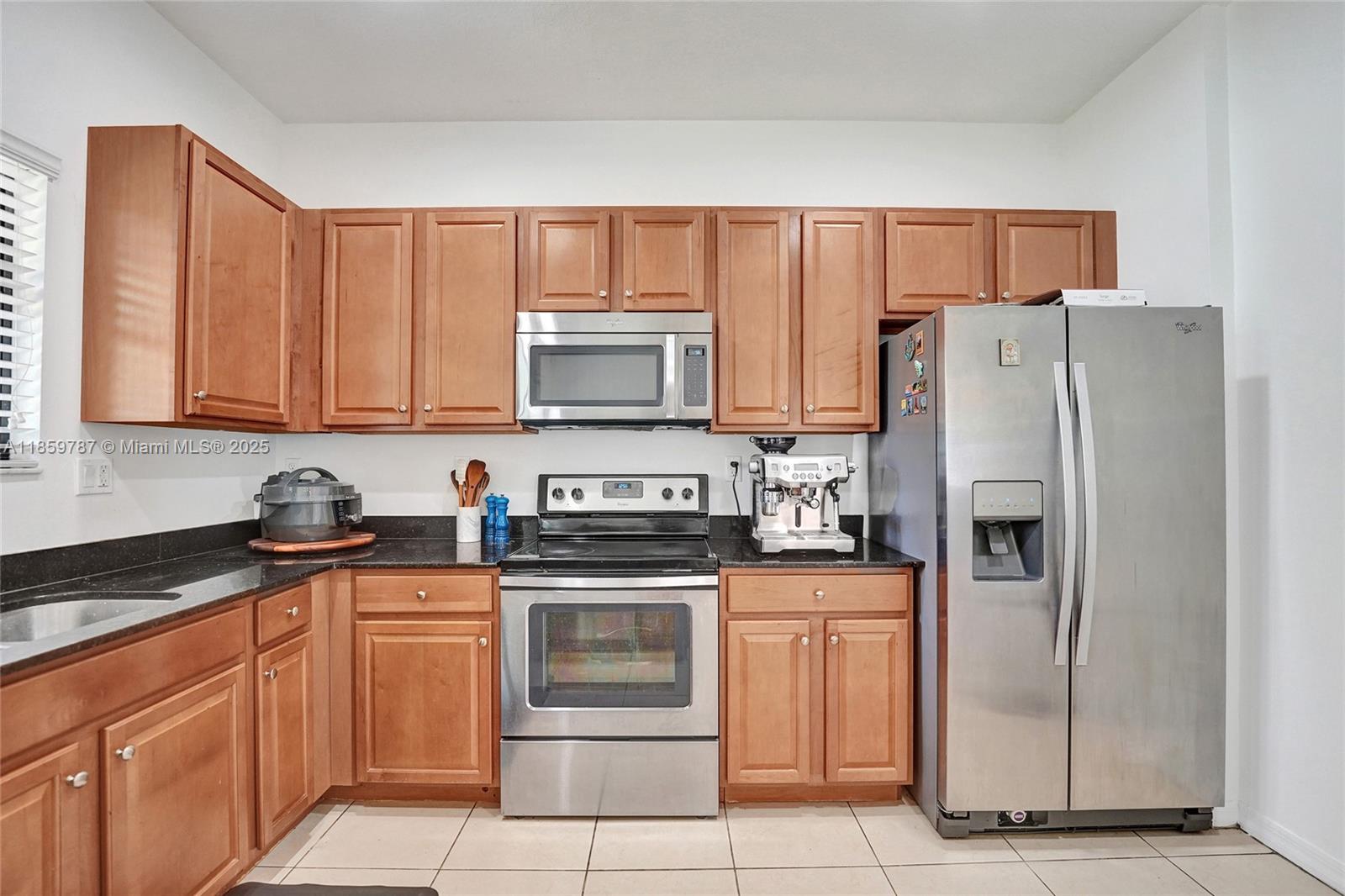 CHAMPION LAKES - Residential