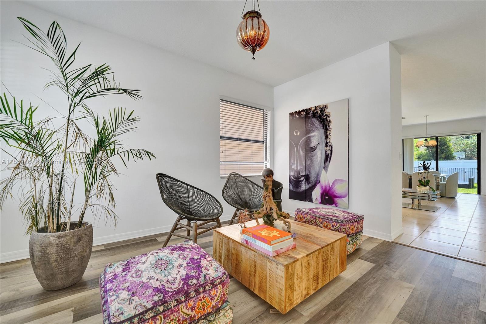 CHAMPION LAKES - Residential