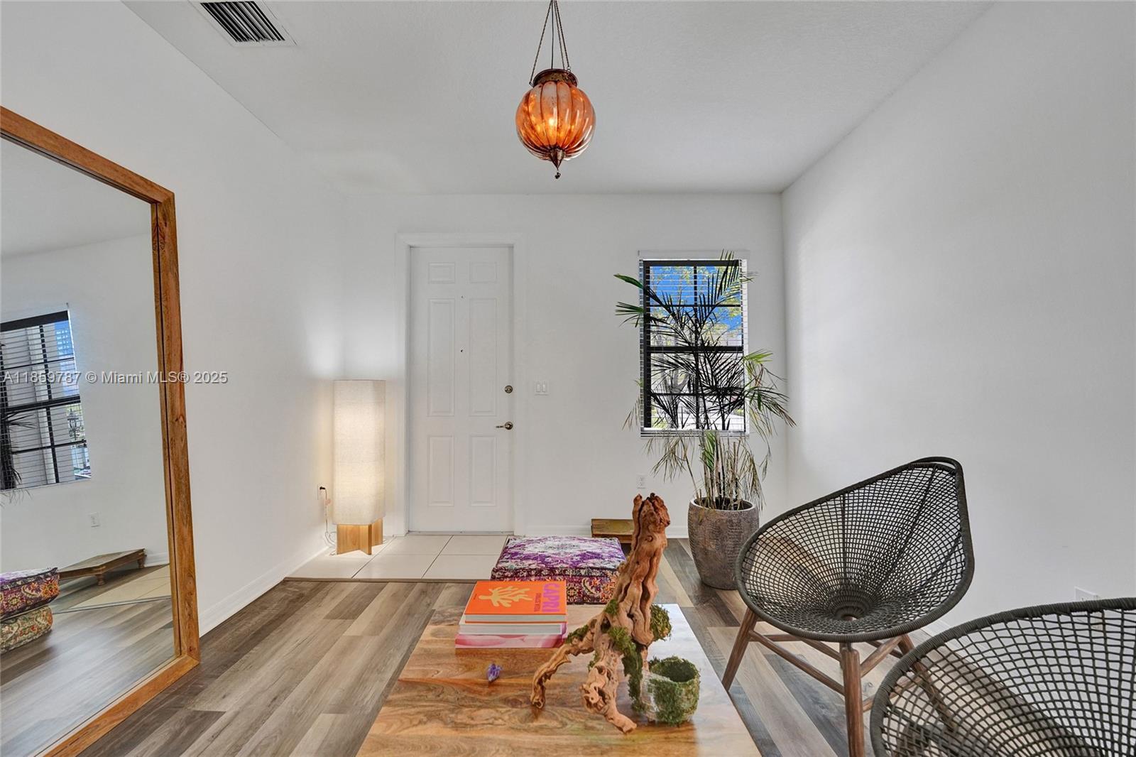 CHAMPION LAKES - Residential