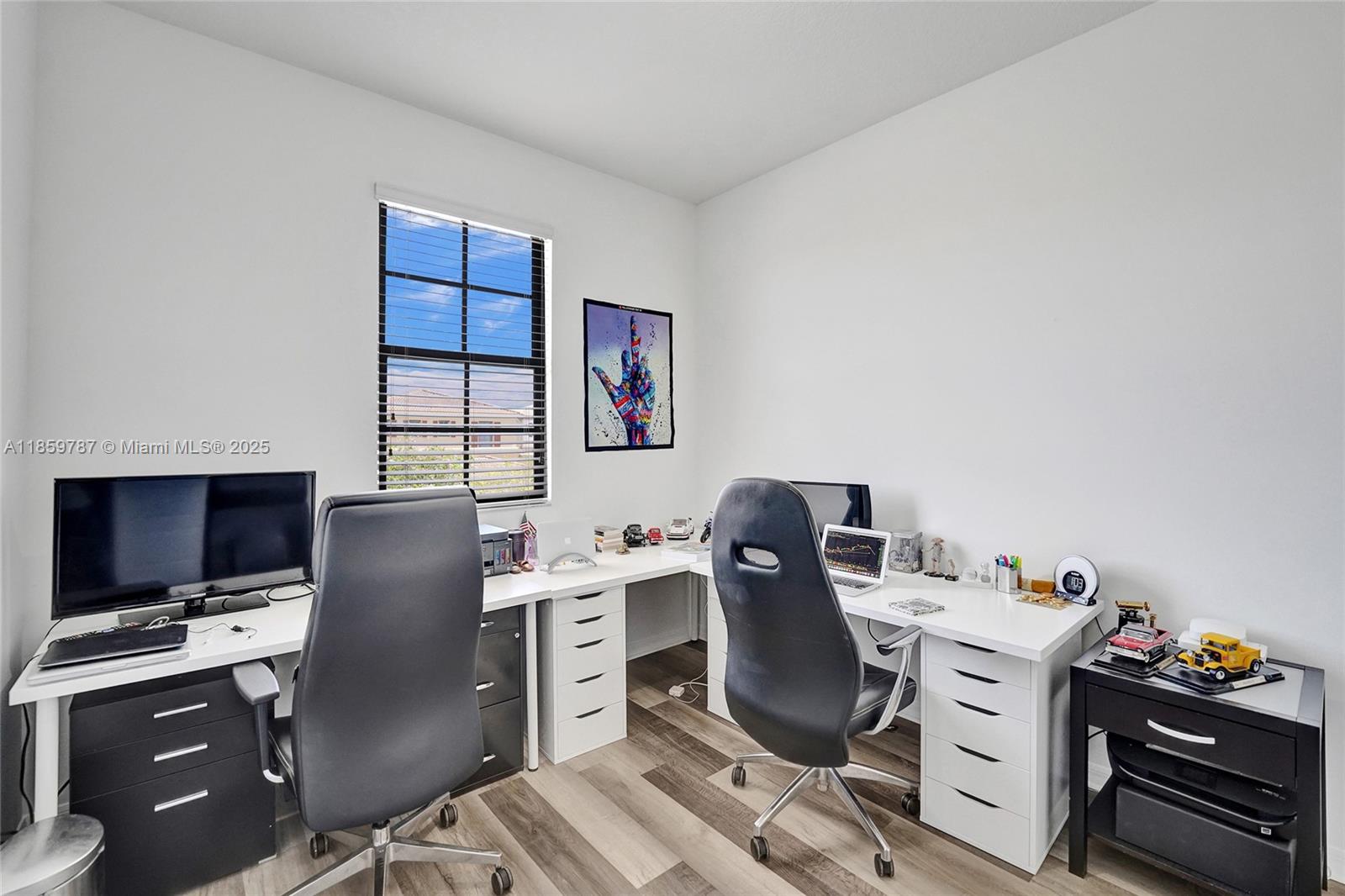 CHAMPION LAKES - Residential