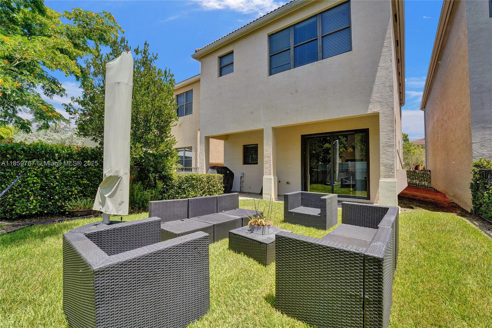 CHAMPION LAKES - Residential