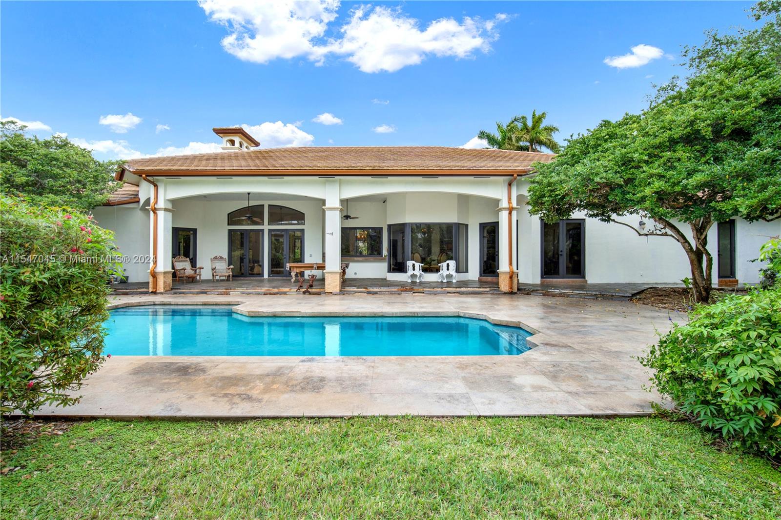 HELMS COUNTRY ESTATES RE- - Residential