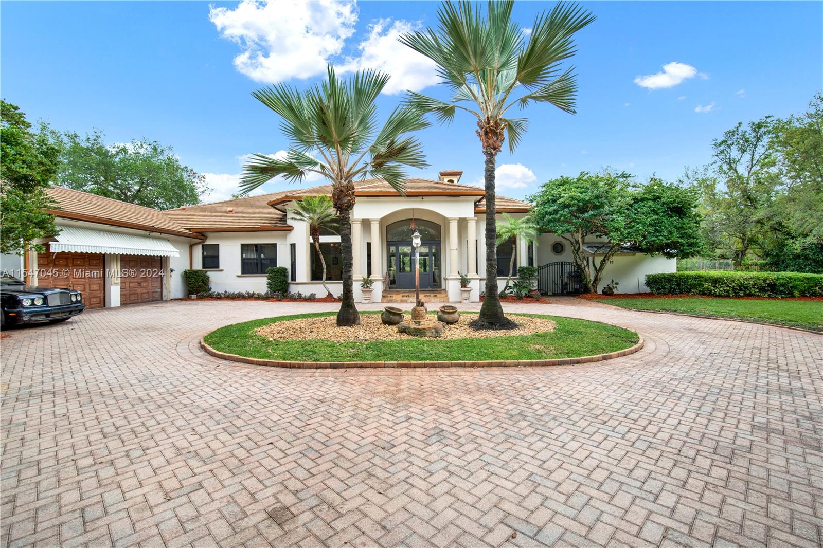 HELMS COUNTRY ESTATES RE- - Residential