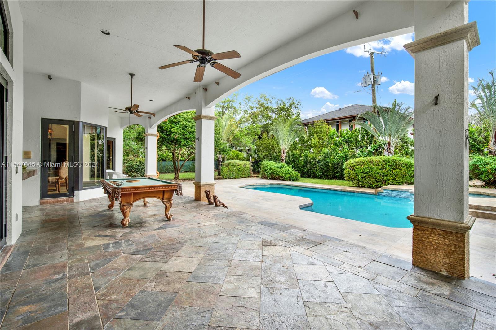 HELMS COUNTRY ESTATES RE- - Residential