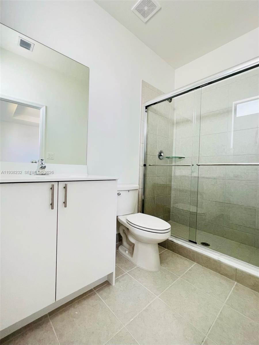 KENDALL ASSEMBLAGE SOUTH - Residential