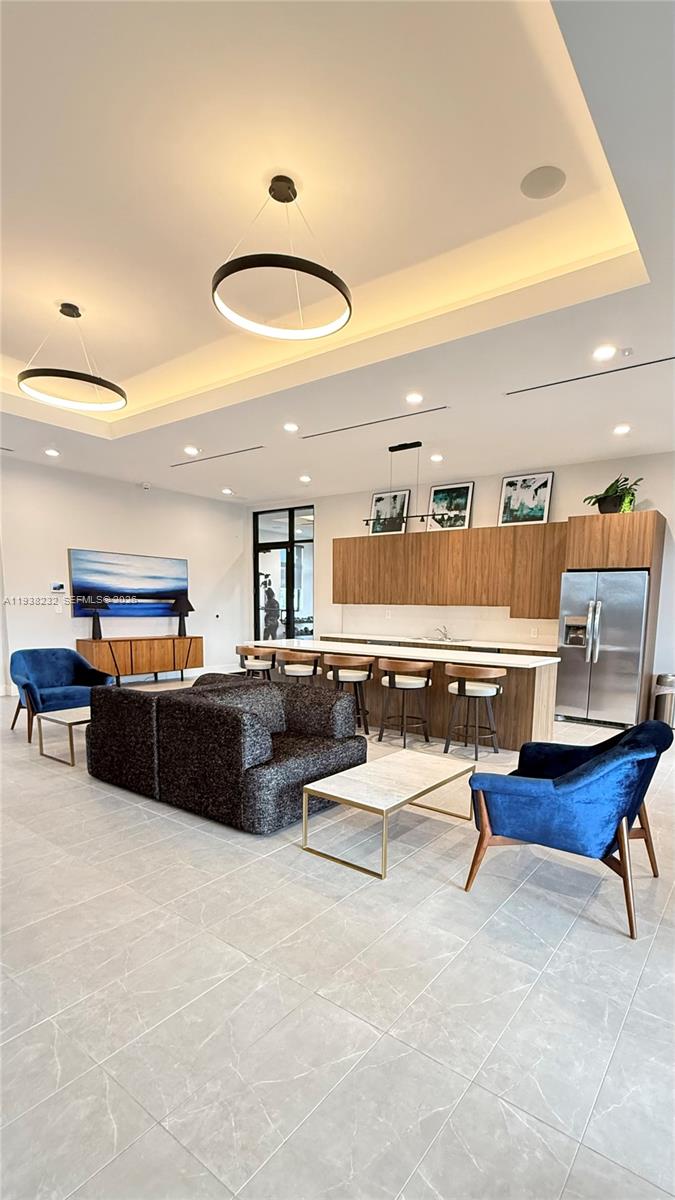 KENDALL ASSEMBLAGE SOUTH - Residential