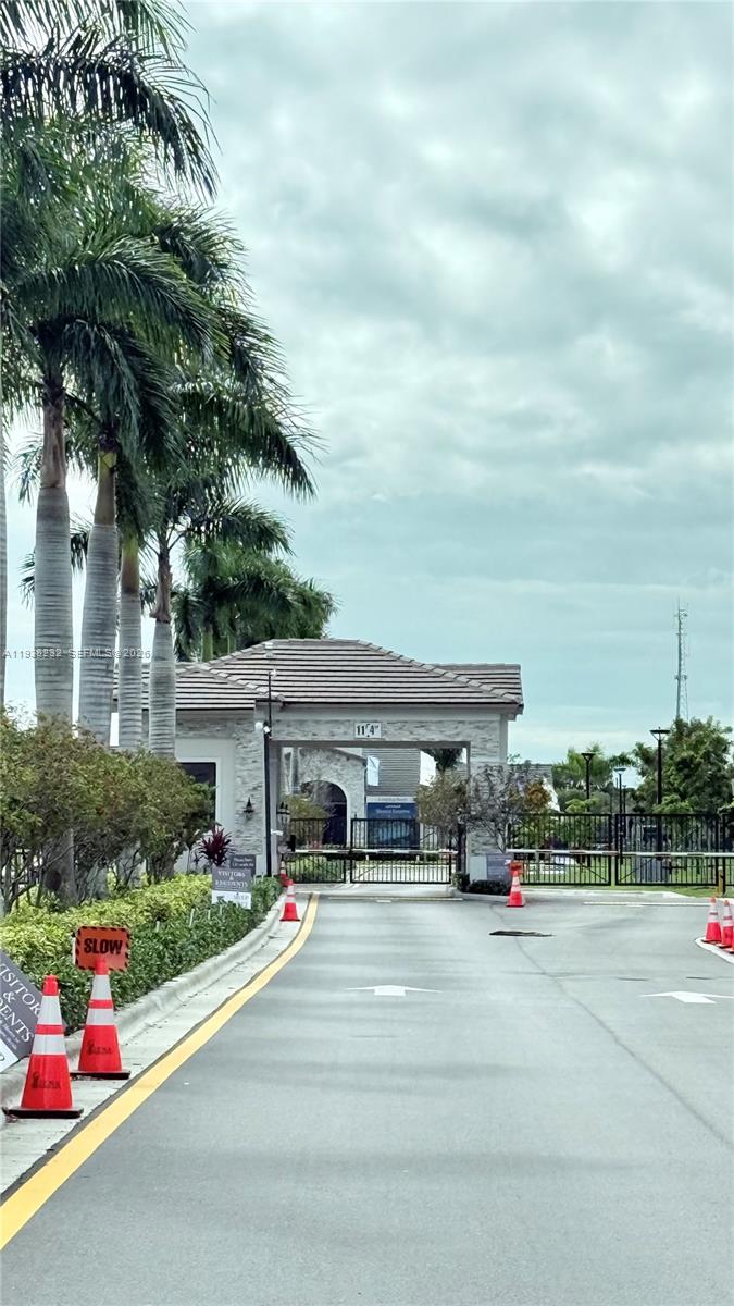 KENDALL ASSEMBLAGE SOUTH - Residential