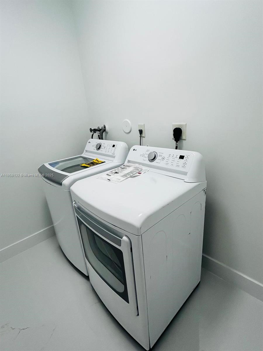 EGRET LAKES ESTATES SEC 4 - Residential