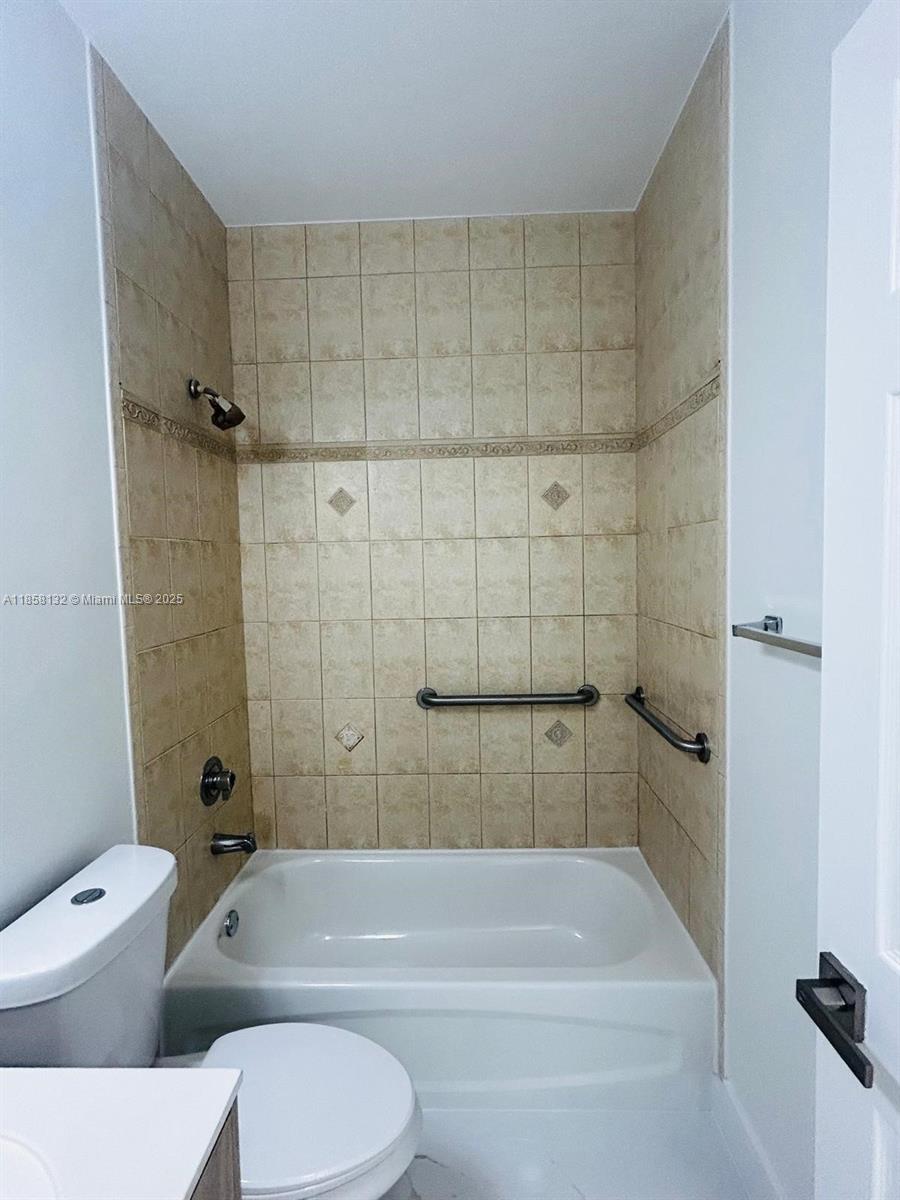 EGRET LAKES ESTATES SEC 4 - Residential