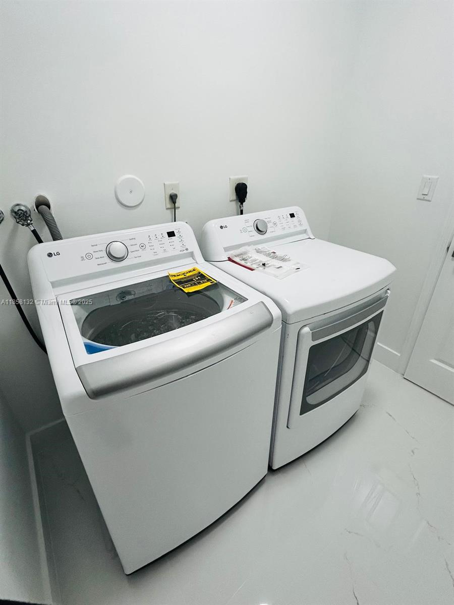 EGRET LAKES ESTATES SEC 4 - Residential