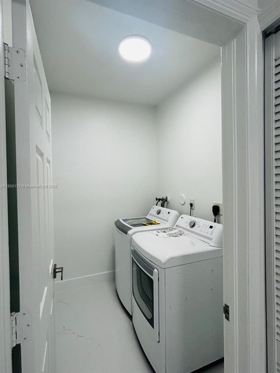 EGRET LAKES ESTATES SEC 4 - Residential