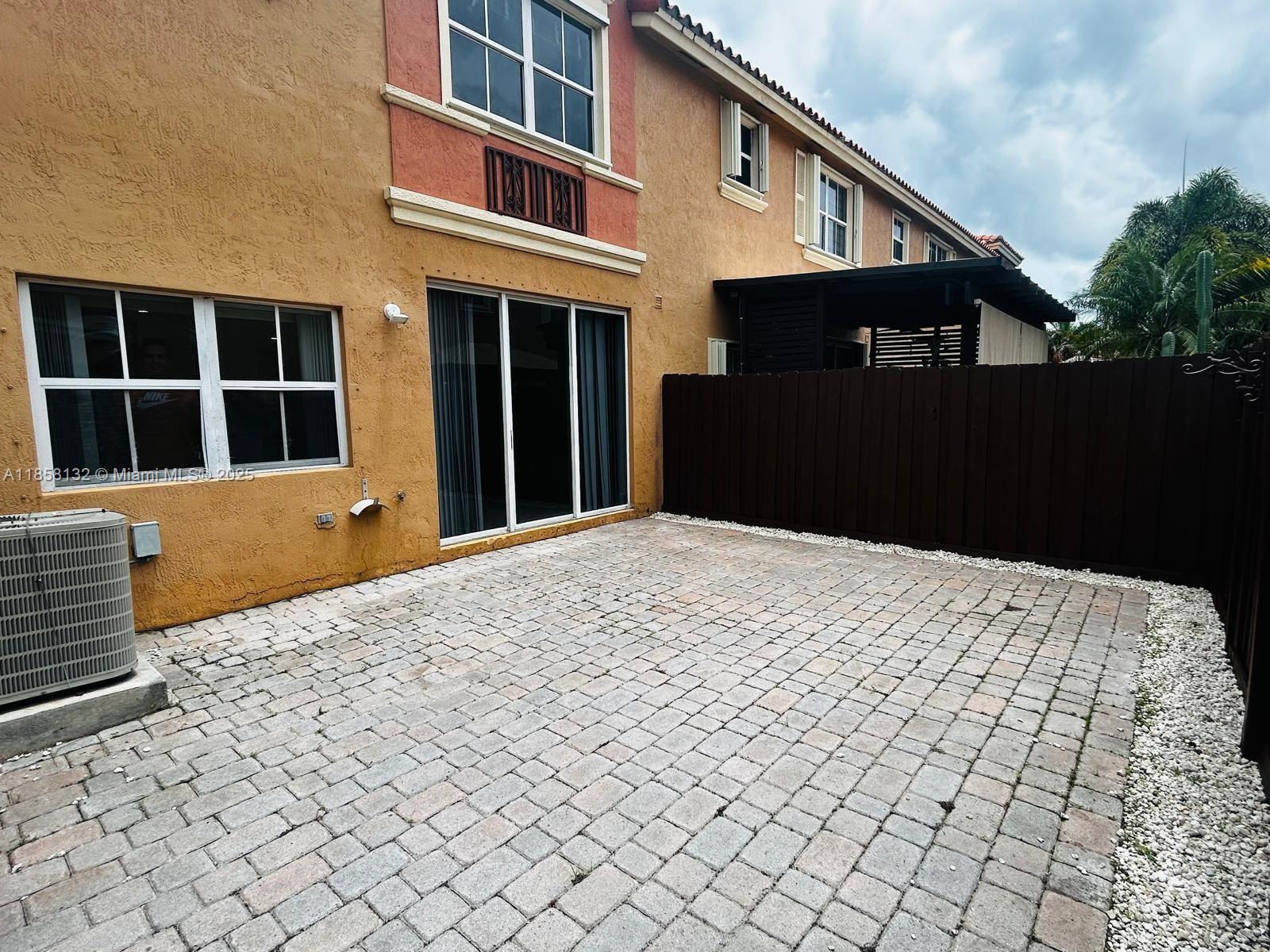 EGRET LAKES ESTATES SEC 4 - Residential