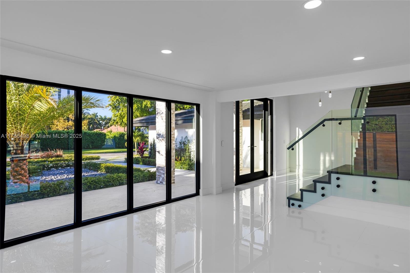 GOLDEN ISLES SEC D REPLAT - Residential