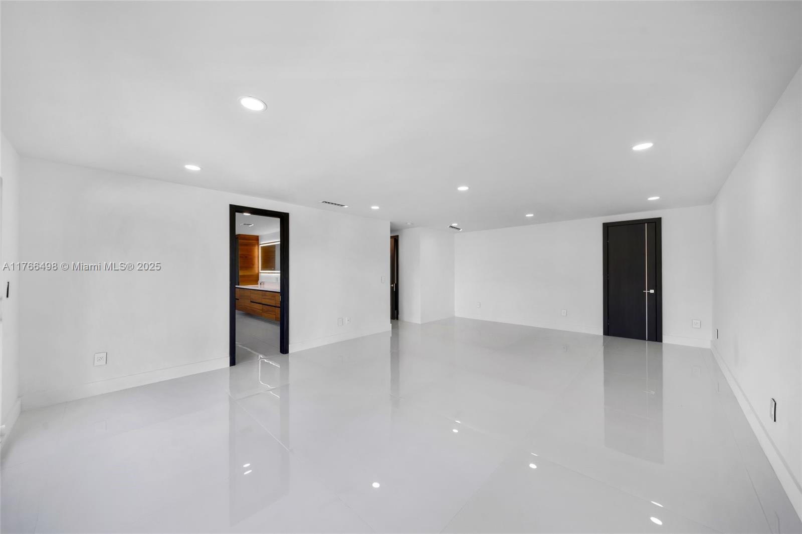 GOLDEN ISLES SEC D REPLAT - Residential