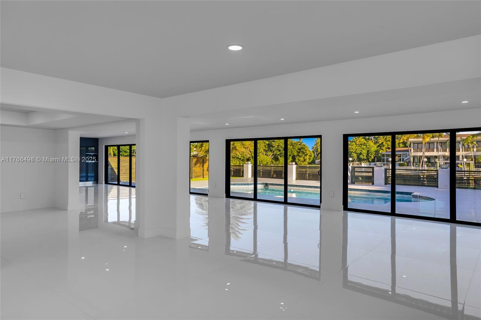 GOLDEN ISLES SEC D REPLAT - Residential