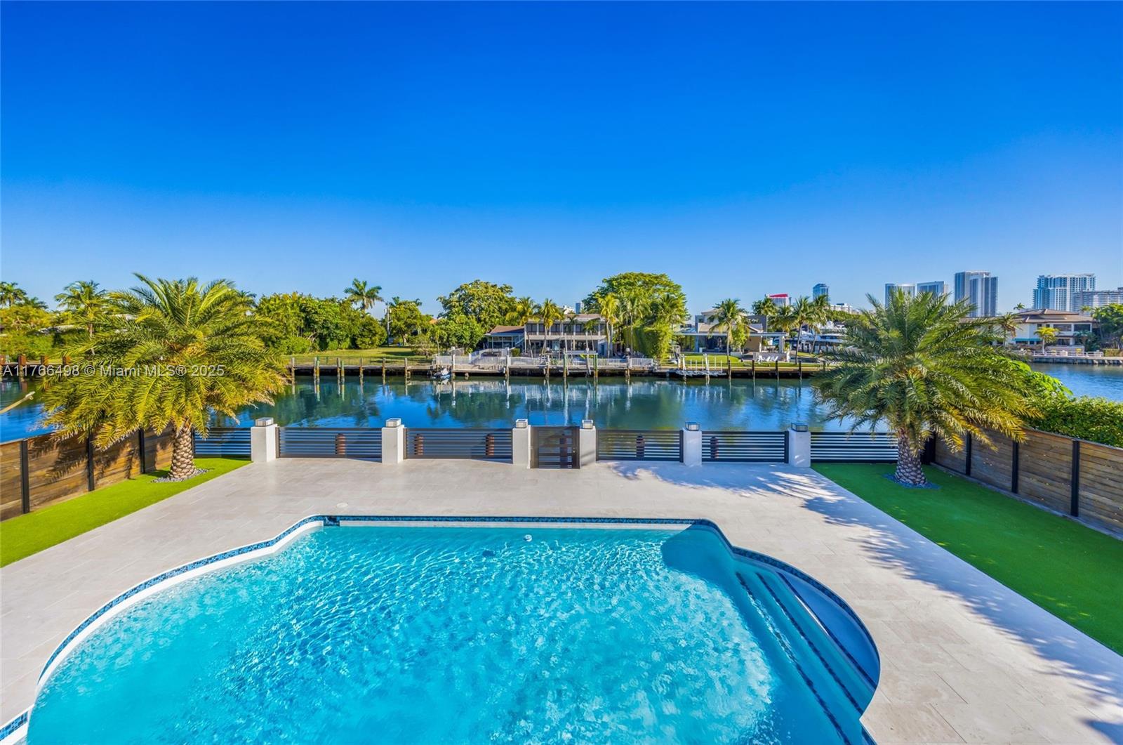 GOLDEN ISLES SEC D REPLAT - Residential