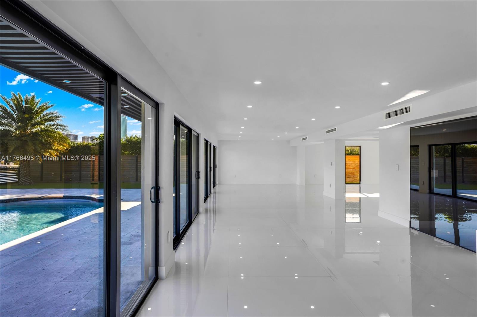 GOLDEN ISLES SEC D REPLAT - Residential