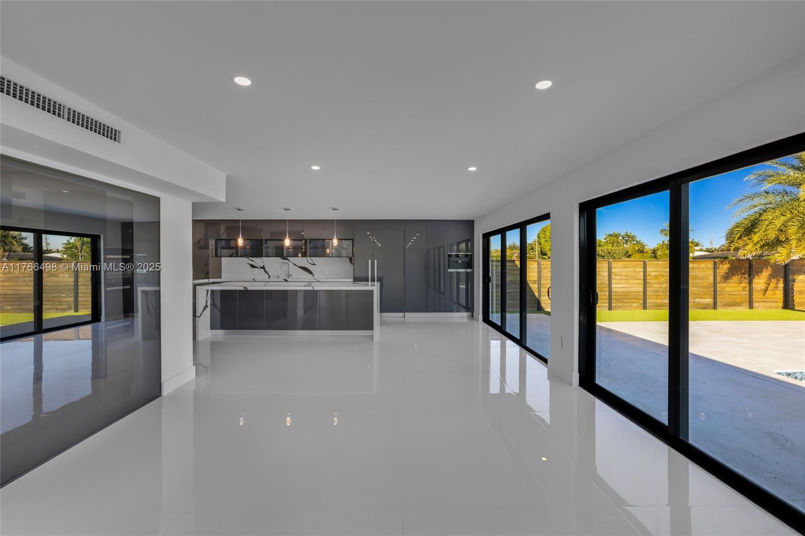 GOLDEN ISLES SEC D REPLAT - Residential