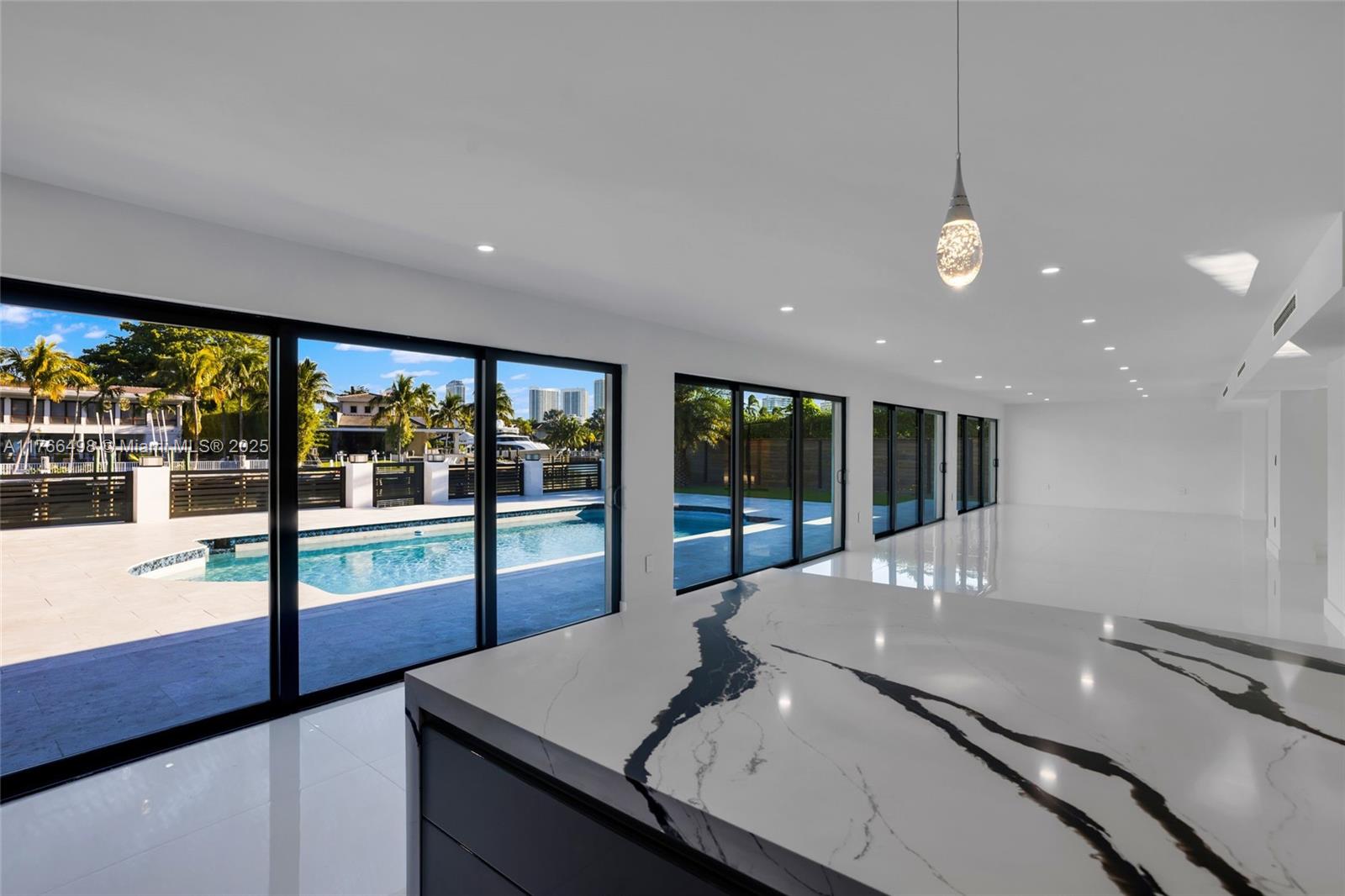 GOLDEN ISLES SEC D REPLAT - Residential